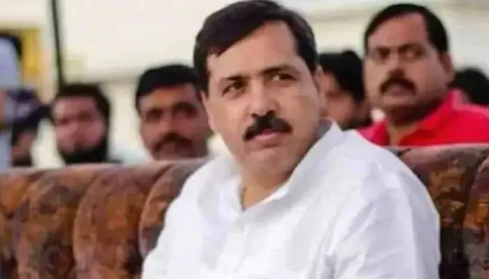 जौनपुर: हवाई फायरिंग और मारपीट के मामले में धनंजय सिंह व ललई यादव खिलाफ आरोप तय