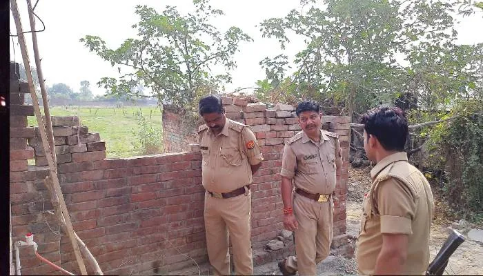 कानपुर: महिलाओं को बंधक बनाकर बदमाशों ने की लाखों की लूटपाट