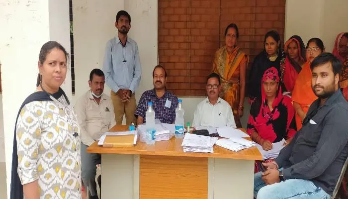 बाराबंकी: शिविर लगाकर दी गई 332 स्वयं सहायता समूहों को सीसीएल की स्वीकृति