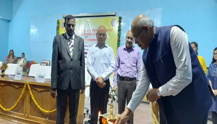 अयोध्या: कृषि विवि में उत्तम शोध कार्य के लिये डॉ. गौरव व डॉ. जितेंद्र को किया गया पुरस्कृत