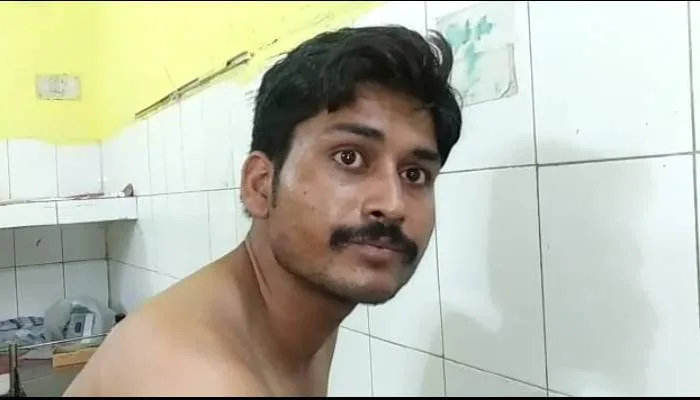 सीतापुर: राजकीय इंटर कॉलेज में लगे पेड़ को काटने से युवक ने किया मना, तो दबंगों ने लाठी-डंडों से पीटा