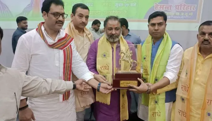 योगी के मंत्री ने सपा प्रमुख पर बोला हमला, कहा- अखिलेश के पास कुछ नहीं बचा, जनता ने उन्हें नकारा दिया