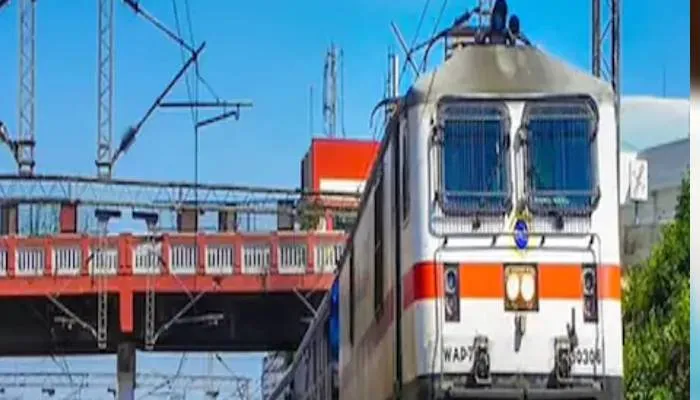 रेल यात्रियों के लिये बड़ी खबर: गोरखपुर-ऐशबाग-गोरखपुर एक्सप्रेस सहित कई ट्रेनें रेलवे ने की निरस्त