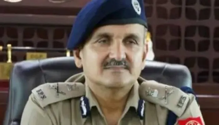 IPS देवेंद्र सिंह चौहान ने संभाला यूपी के कार्यवाहक DGP का कार्यभार, मुख्यमंत्री योगी का जताया आभार