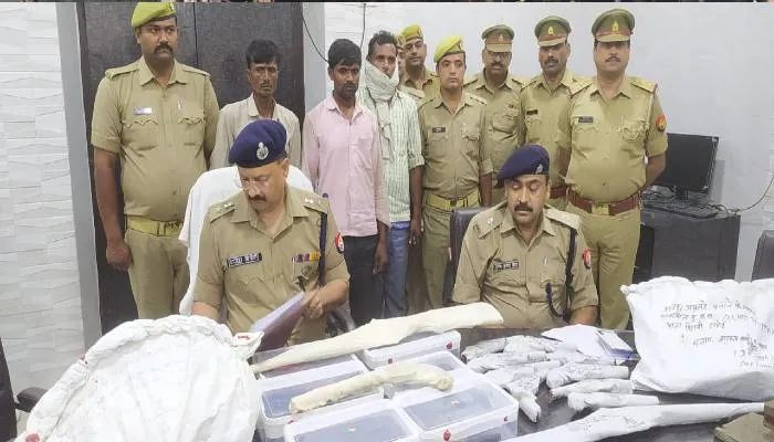 ऑपरेशन पाताल के तहत हरदोई पुलिस ने किया असलहा फैक्ट्री का किया भंडाफोड़, तीन शातिर गिरफ्तार