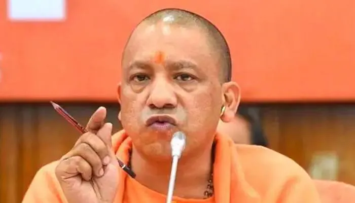 यूपी के हर जिले में दवाओं की उपलब्धता सुनिश्चित करने के लिए योगी सरकार बनवाएगी ड्रग वेयर हाउस
