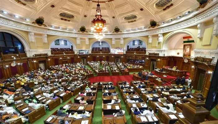 UP Budget 2022: योगी सरकार 2.0  का पहला बजट हुआ पेश, जानें- क्या है खास?