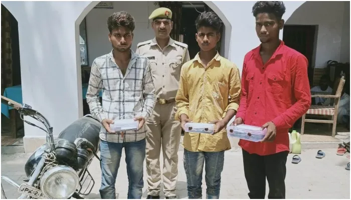 अयोध्या: तीन लुटेरों को पुलिस ने किया गिरफ्तार, कारतूस, नगदी व बाइक बरामद