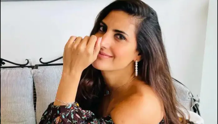 ‘The Great Indian Laughter Champion’ की एंकर Parizaad Kolah के साथ हुआ कुछ ऐसा की रुकी शूटिंग, जानें पूरा मामला