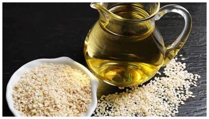 तिल के तेल से मिलेंगे कई फायदे, ऐसे करें प्रयोग