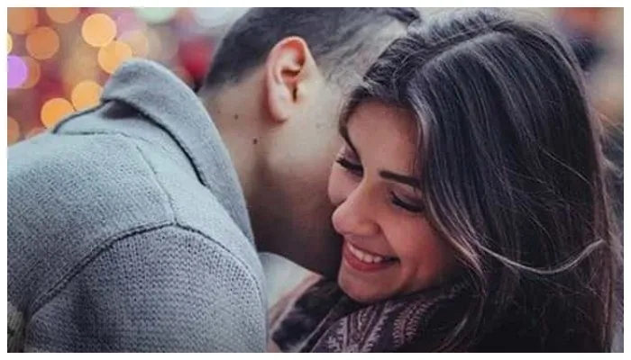 ज़िंदगी कुछ भी न थी तेरी नज़र से पहले…