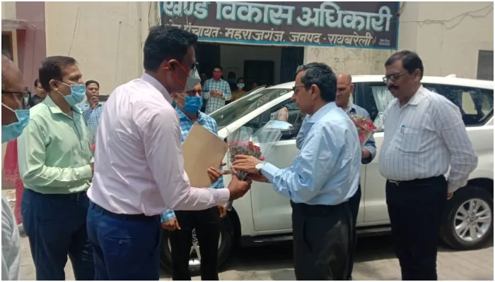 रायबरेली: विकास खण्ड कार्यालय अचानक पहुंचे ग्राम विकास आयुक्त ,परिसर का किया निरीक्षण