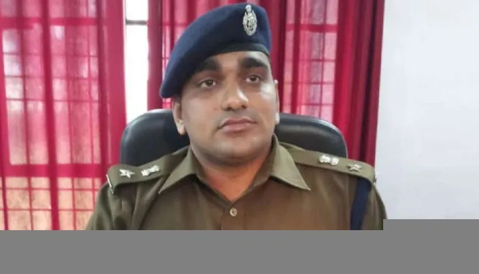 आजमगढ़: अपराधियों के विरूद्ध एसपी ने चलाया अभियान, शराब तस्कर उमाकांत यादव की गैंग हुई रजिस्टर्ड