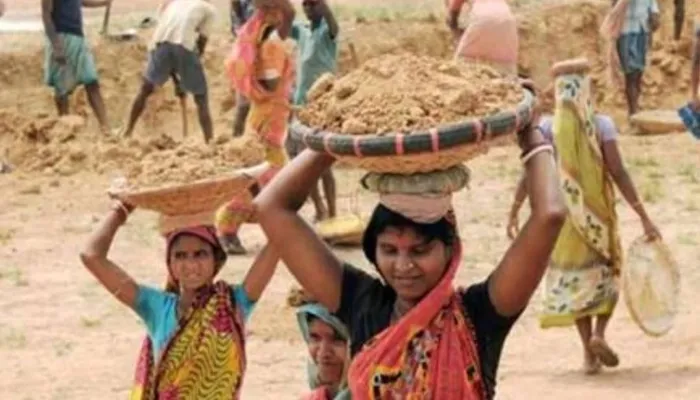 अयोध्या: मनरेगा कार्य पर अब होगी आनलाइन हाजिरी, रुकेगा फर्जीवाड़ा