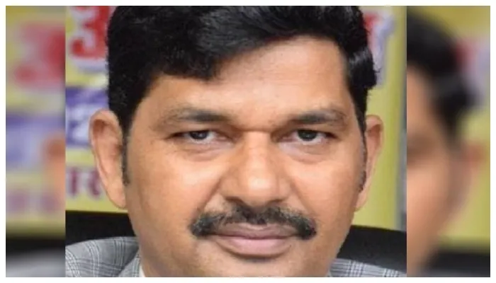 आजमगढ़: CDO ने जूम मीटिंग से ब्लाकों की परखी हकीकत, जिले के शौचालय मिले अपूर्ण