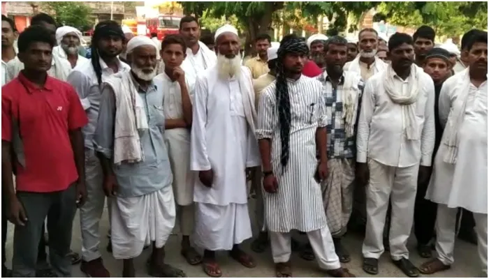 बहराइच: ग्रामीणों ने कोटा चयन में धांधली का लगाया आरोप, तहसील मुख्यालय पर किया प्रदर्शन