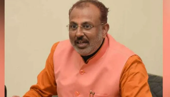 अलीगढ़: रघुराज सिंह ने ली चुटकी, कहा- ओमप्रकाश राजभर और अखिलेश हैं यूपी के पप्पू