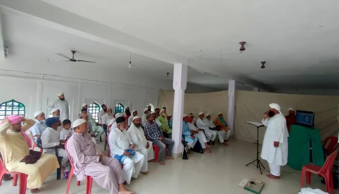 गोरखपुर: थ्रीडी एनिमेटेड वीडियो के जरिए मियां साहब इमामबाड़ा में दी गई हज ट्रेनिंग