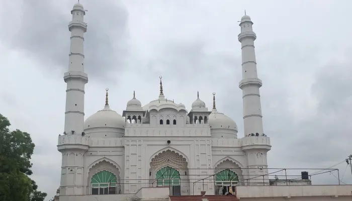 लखनऊ: आज टीले वाली मस्जिद पर हिंदू पक्ष के दावे को लेकर अदालत में होगी सुनवाई
