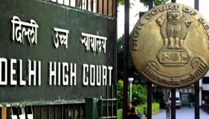 इलेक्ट्रानिक दोपहिया वाहन बीमा मामले में केंद्र, दिल्ली सरकार को नोटिस