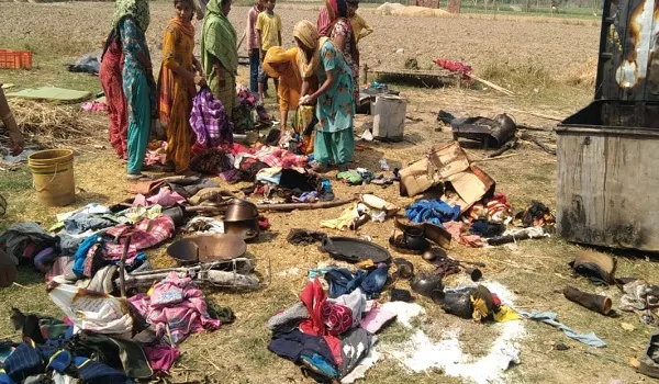 बिजनौर : आग से दो घर जलकर राख, तीन लाख का नुकसान