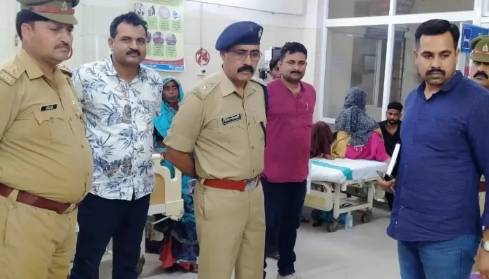 उन्नाव: शॉपिंग सेंटर में हुई लूट की वारदात, 24 घंटे में हुआ खुलासा, पुलिस मुठभेड़ में लुटेरे गिरफ्तार