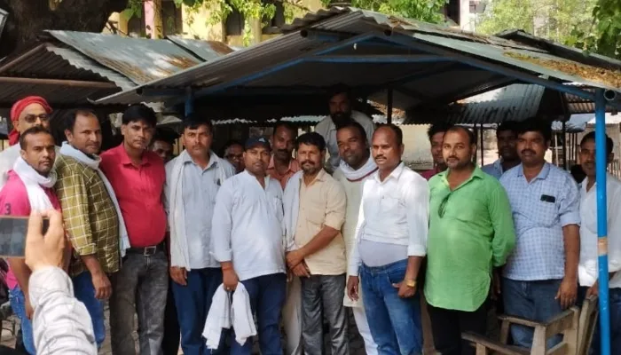 बहराइच: समस्याओं के समाधान के लिये शिक्षामित्रों ने की बैठक, कहा- बहाली होने तक लड़ाई जारी रहेगी