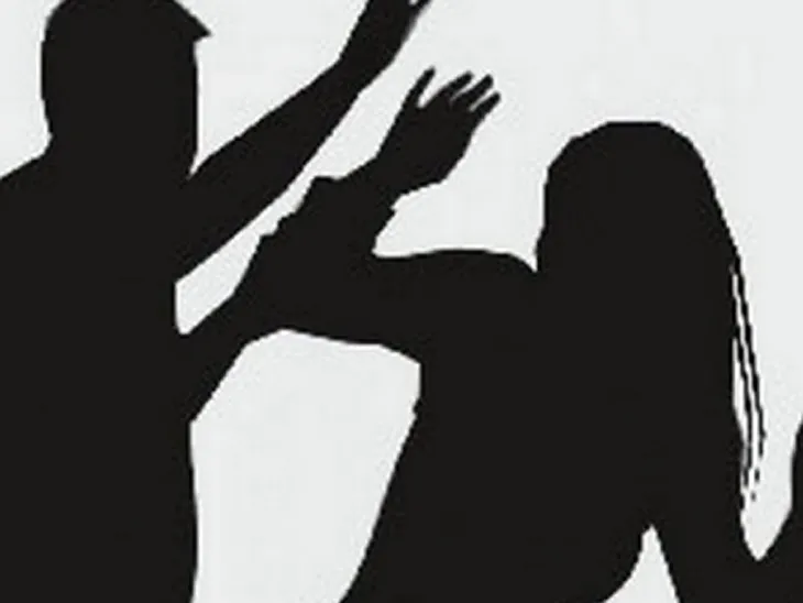 बाजुपर: पति पर पाटल से जानलेवा हमला करने का आरोप, रिपोर्ट दर्ज