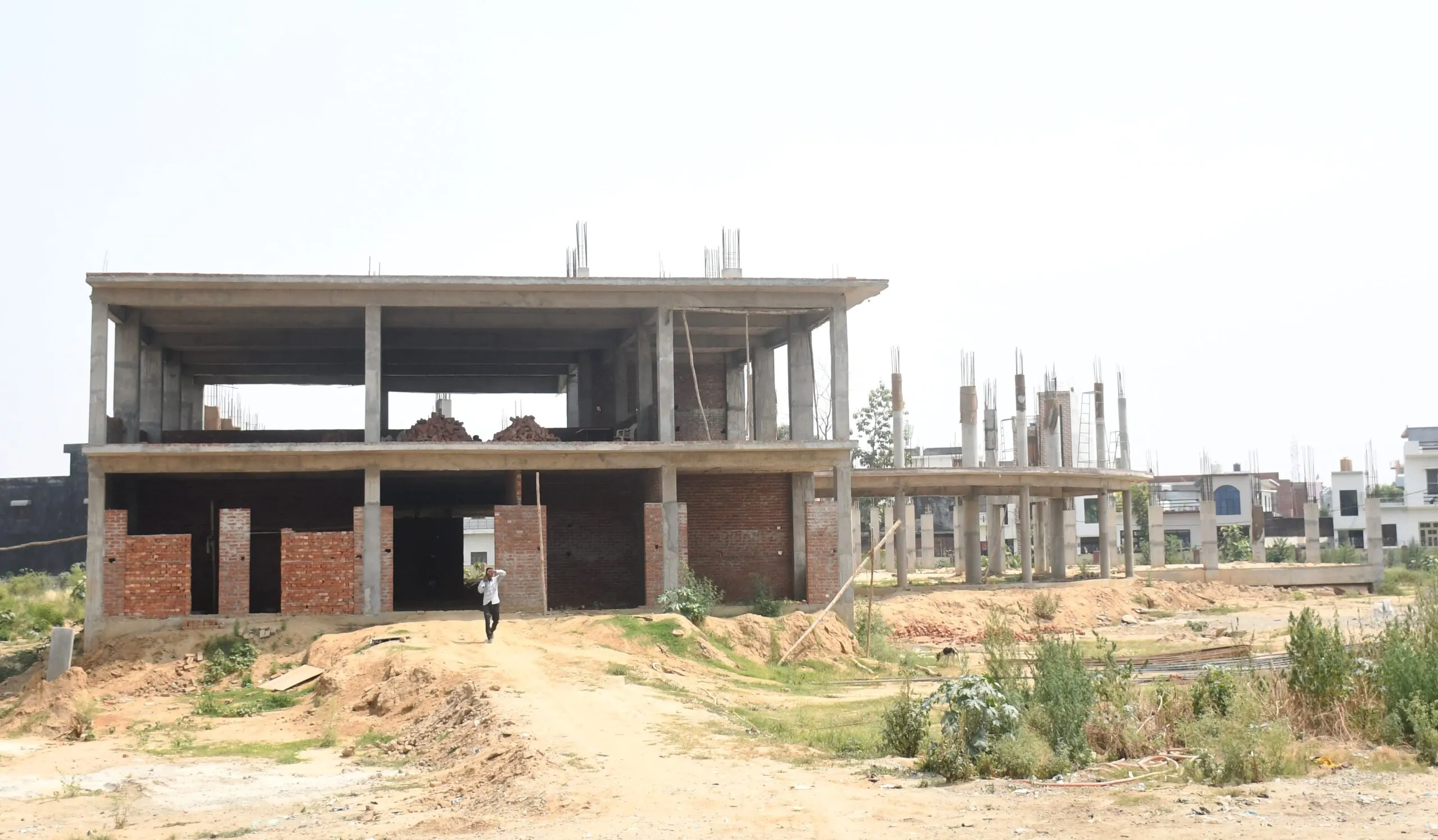 बरेली: मिनी बाईपास पर बन रहे बस अड्डे का 25 प्रतिशत काम हुआ पूरा