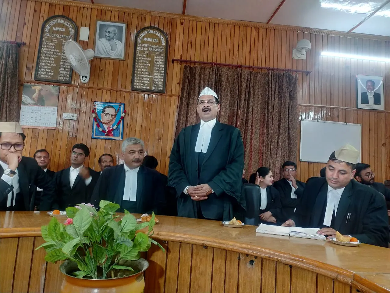 नैनीताल: अधिवक्ताओं की समस्याओं का निकालेंगे समाधान: जोशी