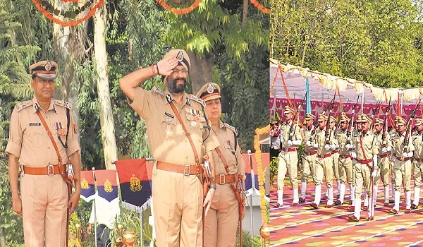मुरादाबाद : खुशी के पल! कर्मभूमि में उतरे यूपी पुलिस के 150 कर्मयोगी