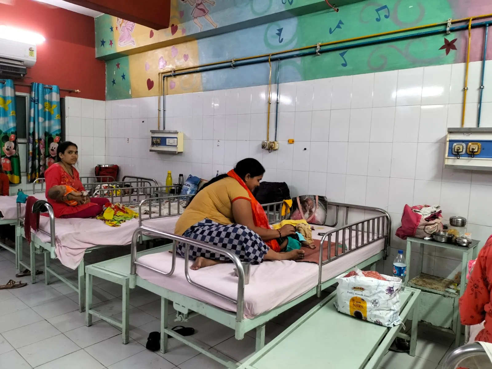 बरेली: पांच माह में 60 बच्चे कुपोषण का शिकार, एनआरसी वार्ड फुल