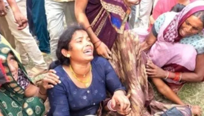 हरदोई: अज्ञात वाहन की टक्कर से ट्रैक्टर सवार पुत्र की मौत, पिता घायल