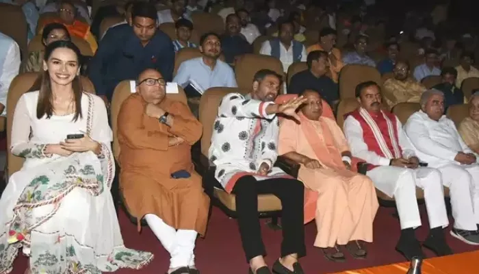 UP में Tax Free हुई Samrat Prithviraj,  फिल्म की स्क्रीनिंग के बाद CM योगी ने किया Announce