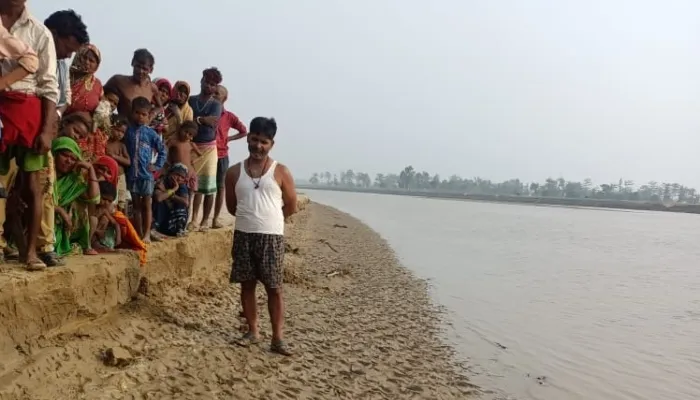 बहराइच: श्रमिक की नदी में डूबने से हुई मौत, पुलिस ने पोस्टमार्टम के लिए भेजा शव