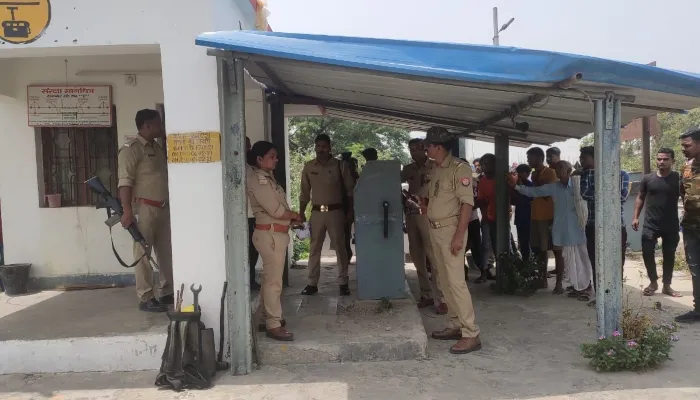 बहराइच: मालगाड़ी के आगे कूदकर युवक ने दी जान, इलाके में मचा हड़कंप