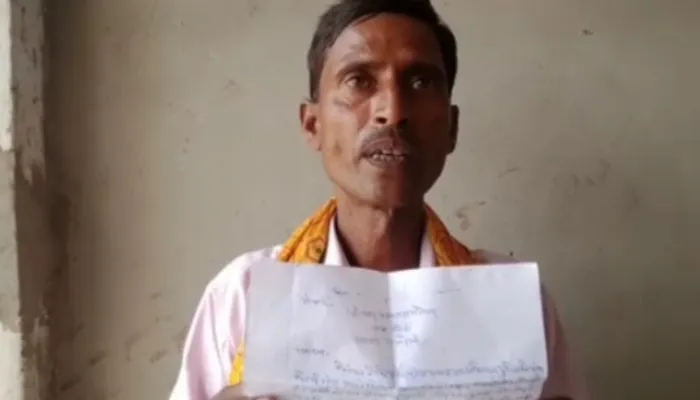रायबरेली: पुलिस की सह पर बदमाशों ने उठाई गरीब की गुमटी, चौकी इंचार्ज पर लगा आरोप