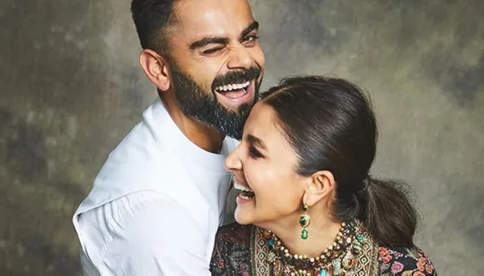 सीक्रेट वेकेशन से वापस लौटे अनुष्का शर्मा और विराट कोहली, देखें एक झलक