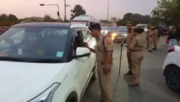 गौतम बुद्ध नगर: शराब पीकर गाड़ी चलाने वालों पर नोएडा पुलिस ने की कार्रवाई,  455 लोगों का काटा चालान