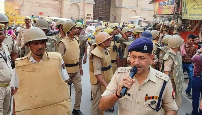 वाराणसी: काशी में आज होगी धर्म परिषद, अलर्ट मोड पर पुलिस प्रशासन
