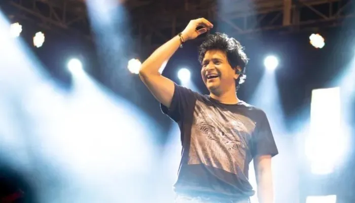 Singer KK की मौत से इंडस्ट्री में छाई शोक की लहर, इन सेलेब्स ने दी श्रद्धांजलि