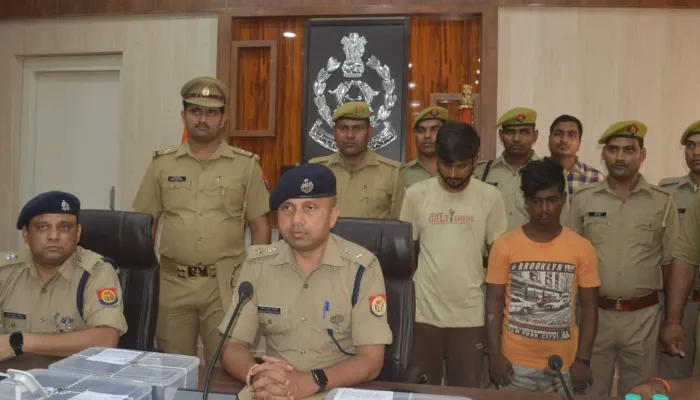 अयोध्या: अंतर्जनपदीय गैंग का हुआ पदार्फाश, दो चोरों से 28 मोबाइल बरामद