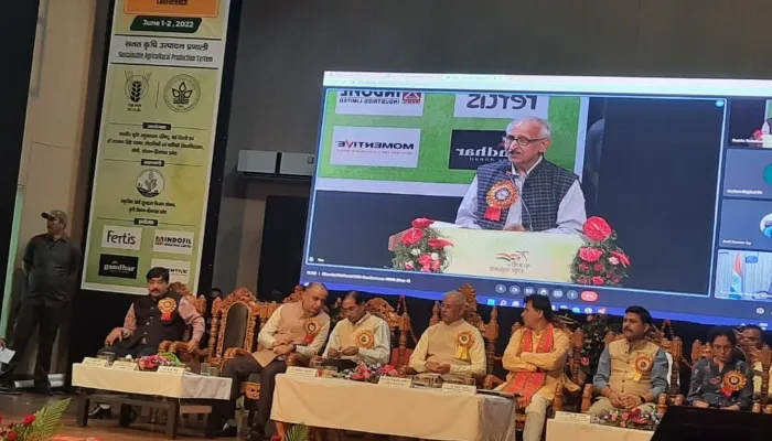 अयोध्या: जनपद के फार्मों पर होगी प्राकृतिक खेती, हिमाचल प्रदेश से लौटे कृषि विवि के कुलपति ने दिया निर्देश