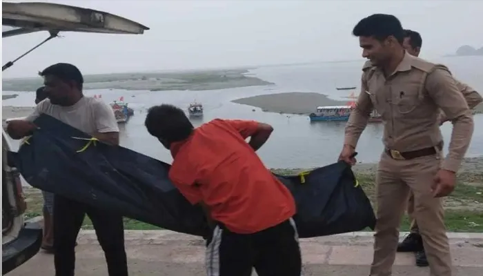 अयोध्या: सरयू में लक्ष्मण घाट पर उतराता मिला अज्ञात का शव