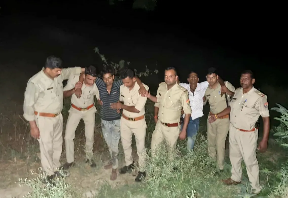 पुलिस से मुठभेड़ में दो शातिर गिरफ्तार, बड़ी वारदात को देने वाले थे अंजाम