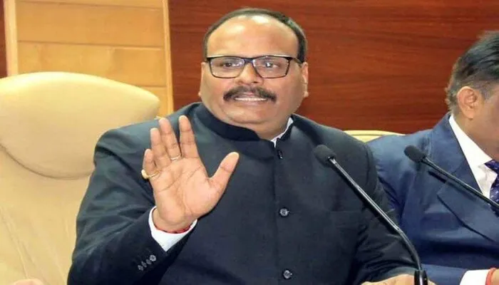 प्रदेश के मरीजों से खुद बात करेंगे डिप्टी सीएम ब्रजेश पाठक, शुरू किया नया अभियान