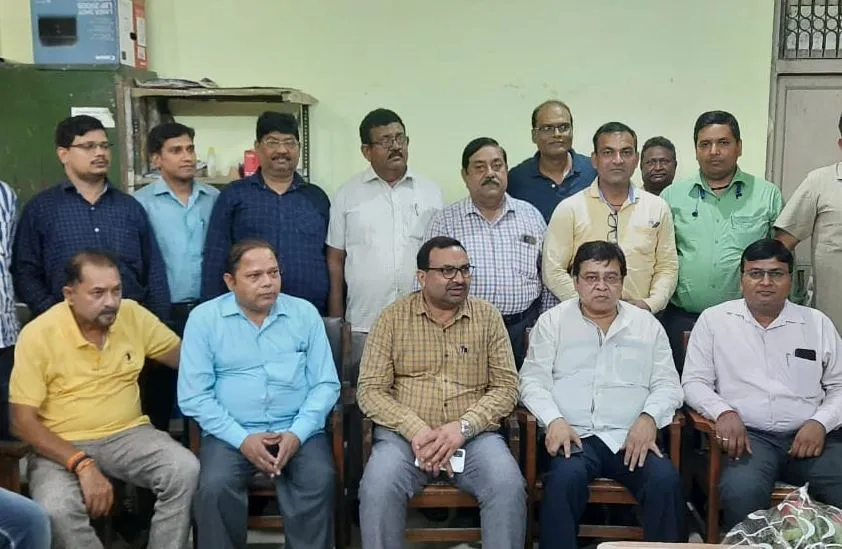 बरेली: परीक्षा नियंत्रक के सेवानिवृत्त होने पर सम्मान समारोह का आयोजन