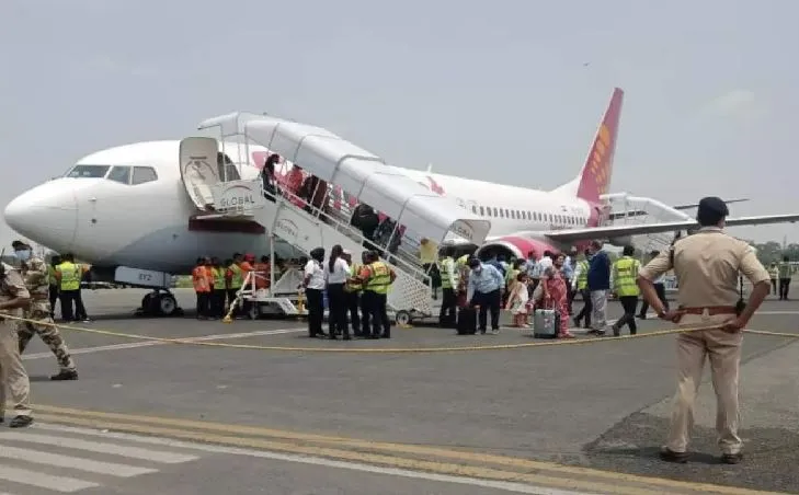 स्पाइसजेट की पटना-दिल्ली उड़ान में आग लगने और दो अन्य हवाई हादसों की जांच शुरू