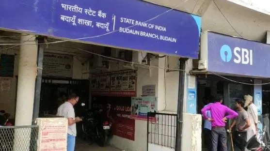 बदायूं: पुलिस की मौजूदगी में बैंक से 8.77 लाख रुपये चोरी