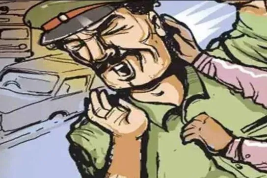 मुरादाबाद: डिलारी में तांत्रिक और गुर्गों ने पुलिस टीम पर बोला हमला, दारोगा घायल